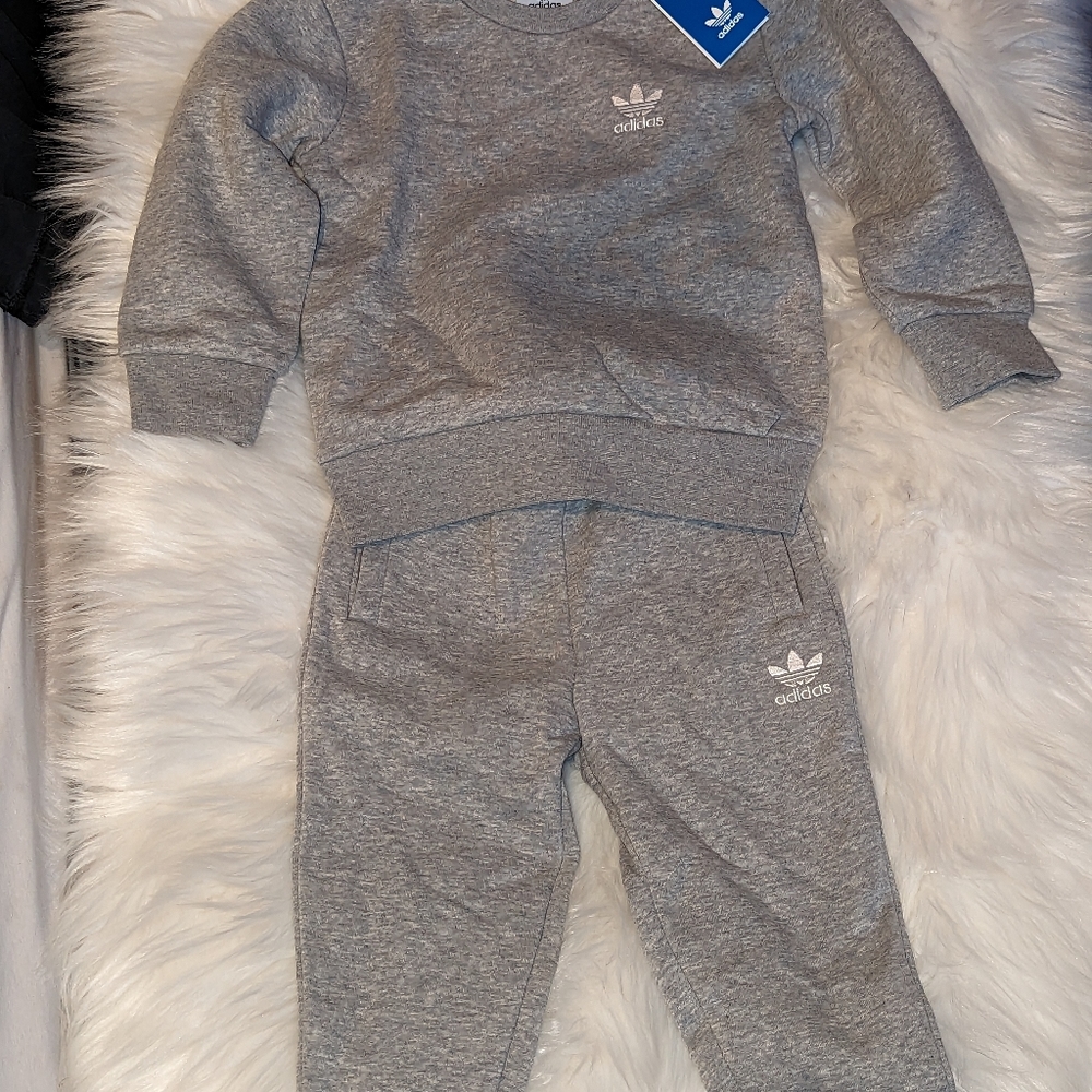 2T Adidas Set - Picture 6 of 6